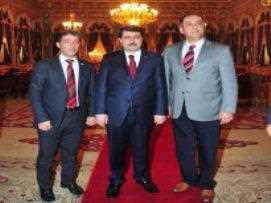 Bayındır Memur-Sen İstanbul İl Başkanı Hasan CANLI ve Memur-Sen İstanbul İl Başkanı Durali BAKİ, İstanbul Valisi Sayın Vasip ŞAHİN’i ziyaret etti.