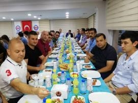 Bayındır Memur-Sen İzmir İl Temsilciliği 3. Geleneksel İftar Yemeği Programı Düzenledi