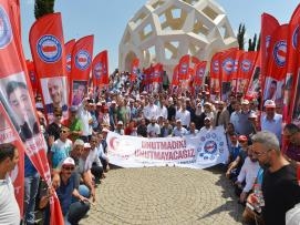 Memur-Sen, Destansı Direnişin Yıldönümünde İstanbul Şehitler Abidesi Önünde Buluştu