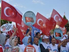 Memur-Sen ABD'nin Hukuksuz Yaptırım Kararını ABD Büyükelçiliği Önünde Protesto Etti