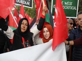 BAYINDIR MEMUR-SEN GAZZE’DEKİ SOYKIRIMA DESTEK VEREN İNGİLTERE’Yİ PROTESTO ETTİ