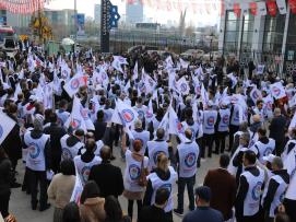 2 Milyondan Fazla Memuru Mağdur Eden CHP Protesto Edildi