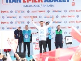 Memur-Sen Ankara’da: Anıtpark’ta 1 Mayıs Coşkusu
