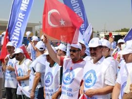On Binler Anadolu Meydanı’nda Yeni Teklif İçin Haykırdı