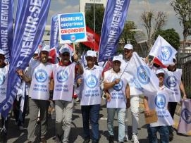 On Binler Anadolu Meydanı’nda Yeni Teklif İçin Haykırdı