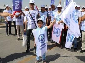 On Binler Anadolu Meydanı’nda Yeni Teklif İçin Haykırdı