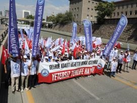 On Binler Anadolu Meydanı’nda Yeni Teklif İçin Haykırdı