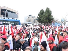 Memur-Sen 81 İlde Alanlarda: Kamuda Ücret Reformu İstiyoruz!